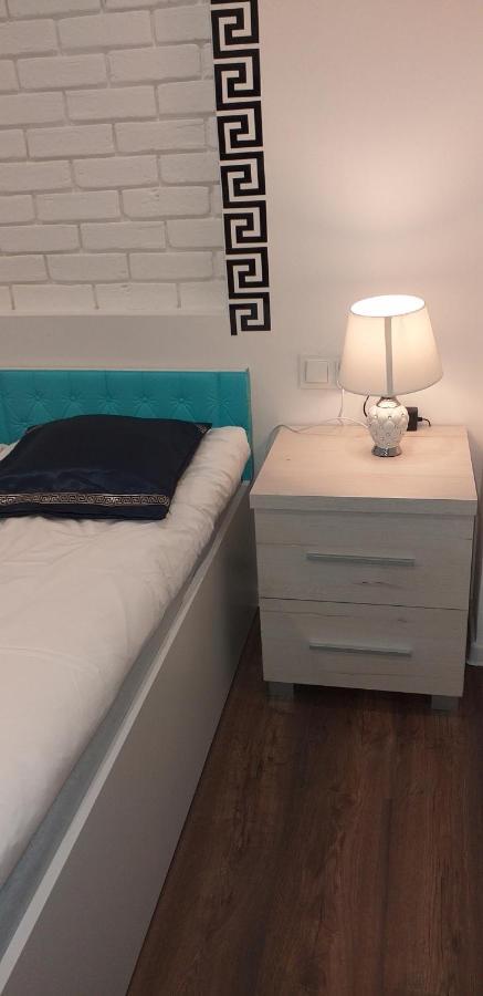 Apartamenty Centrum Mala Dwojeczka Blekitna Panoramiczna Balkonem Promenada Кельце Екстер'єр фото