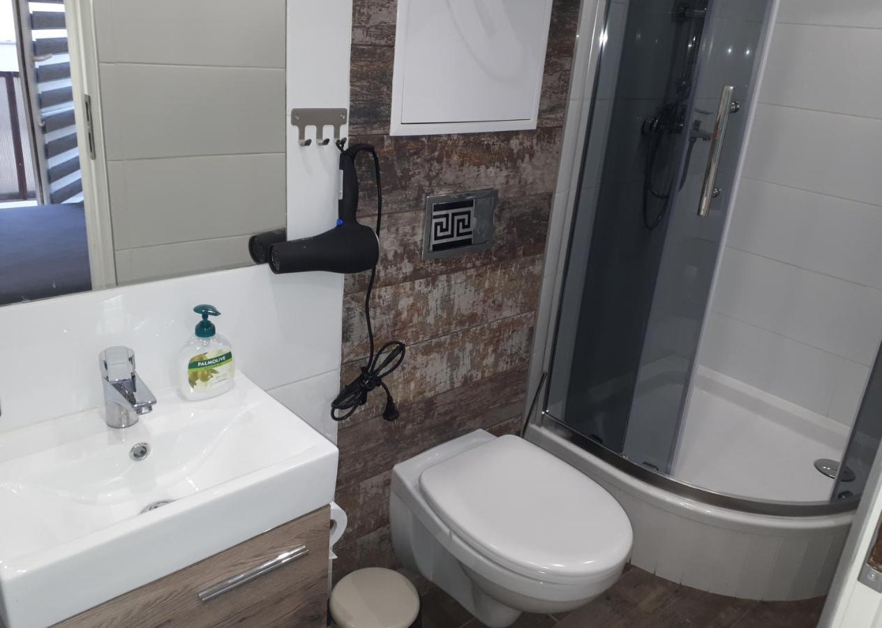 Apartamenty Centrum Mala Dwojeczka Blekitna Panoramiczna Balkonem Promenada Кельце Екстер'єр фото