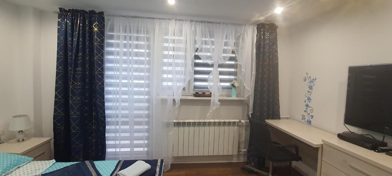 Apartamenty Centrum Mala Dwojeczka Blekitna Panoramiczna Balkonem Promenada Кельце Екстер'єр фото